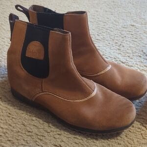 Sorel Tan Suede Ankle Boots